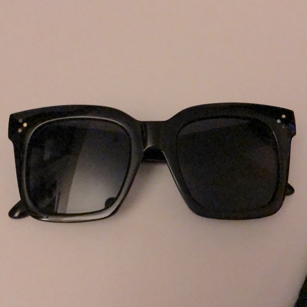 Black Square Sunglasses 🕶 😎